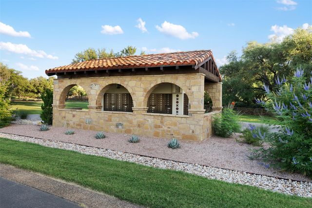 203 La Serena LOOP, Horseshoe Bay, TX 78657