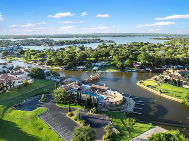 203 La Serena LOOP, Horseshoe Bay, TX 78657