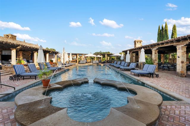 203 La Serena LOOP, Horseshoe Bay, TX 78657