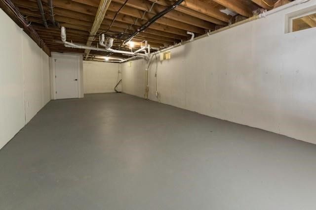 39 Mann School Road, Smithfield, RI 02917