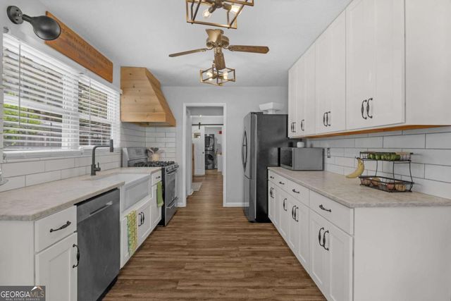 52 Romney Place, Savannah, GA 31406