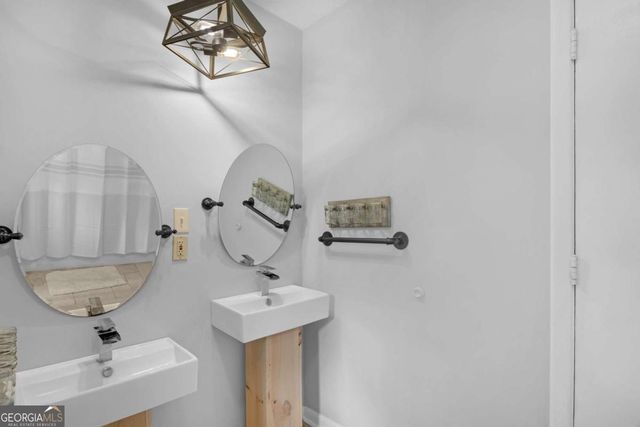 52 Romney Place, Savannah, GA 31406
