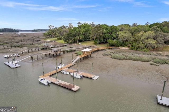 52 Romney Place, Savannah, GA 31406