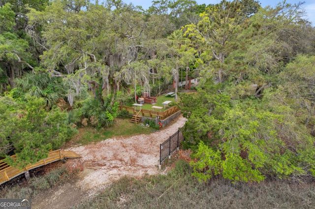 52 Romney Place, Savannah, GA 31406