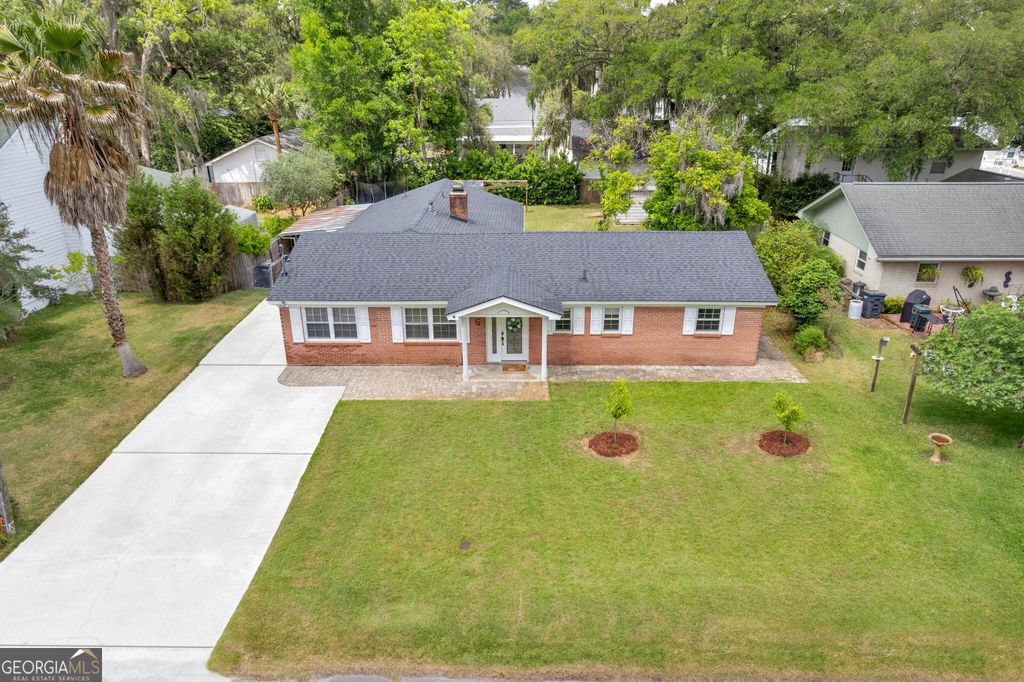 52 Romney Place, Savannah, GA 31406