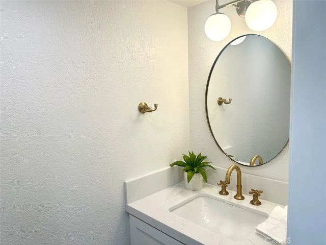 7 Evening Breeze, Irvine, CA 92603