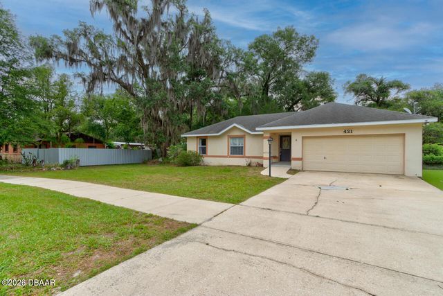 421 S Blue Lake Avenue, Deland, FL 32724