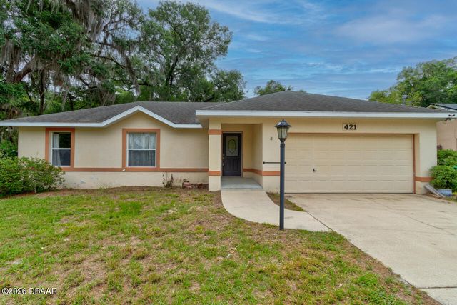 421 S Blue Lake Avenue, Deland, FL 32724