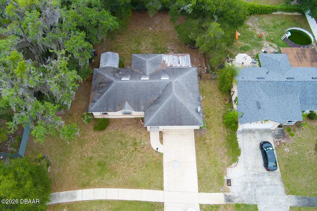 421 S Blue Lake Avenue, Deland, FL 32724