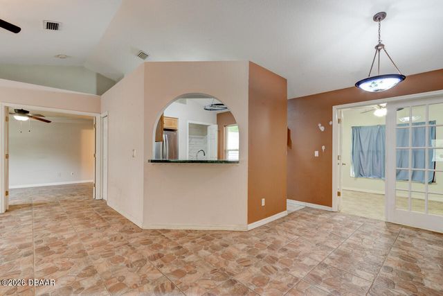 421 S Blue Lake Avenue, Deland, FL 32724