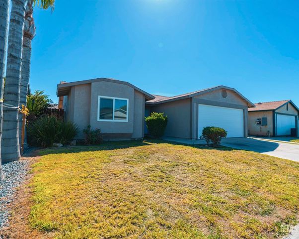 4617 Country Wood Lane, Bakersfield, CA 93313