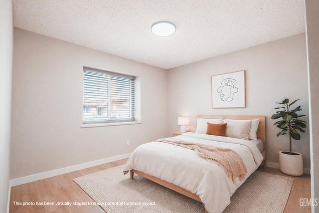 4617 Country Wood Lane, Bakersfield, CA 93313