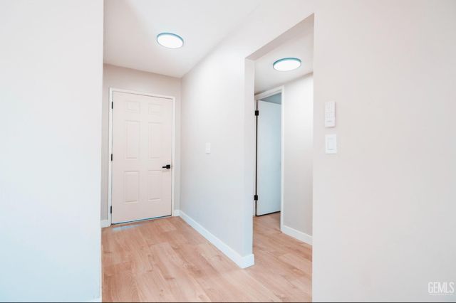 4617 Country Wood Lane, Bakersfield, CA 93313