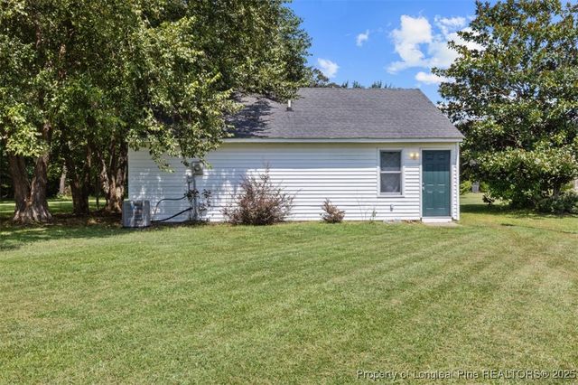 8215 Rivermist Lane, Linden, NC 28356