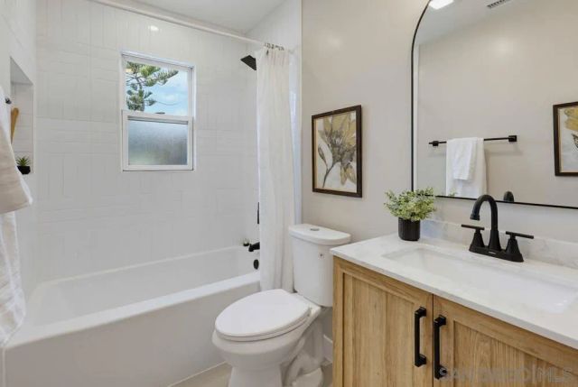 3162 Via Arcilla, San Diego, CA 92111
