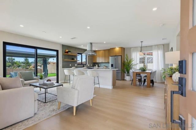 3162 Via Arcilla, San Diego, CA 92111