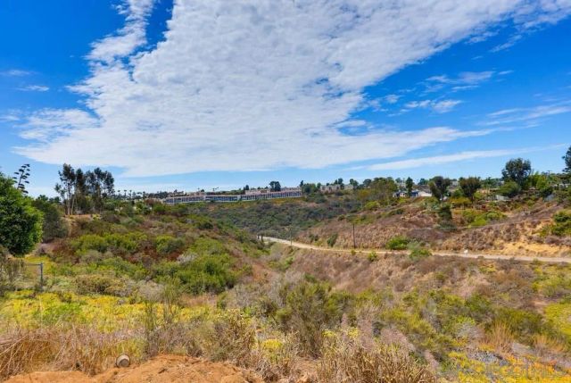 3162 Via Arcilla, San Diego, CA 92111