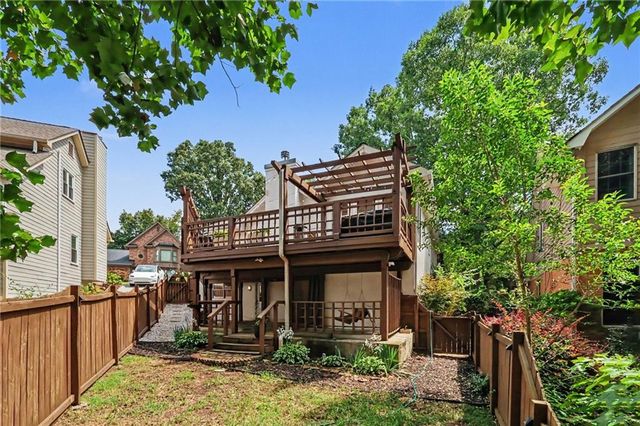 906 Heritage Place, Decatur, GA 30033