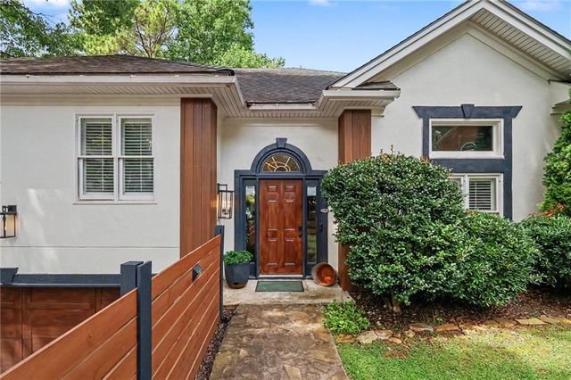 906 Heritage Place, Decatur, GA 30033
