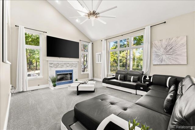 2420 Baltimore Court, Commerce Charter Township, MI 48382