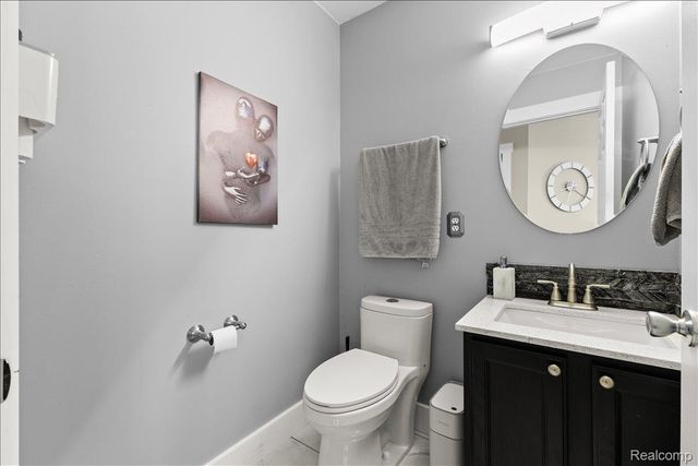 2420 Baltimore Court, Commerce Charter Township, MI 48382