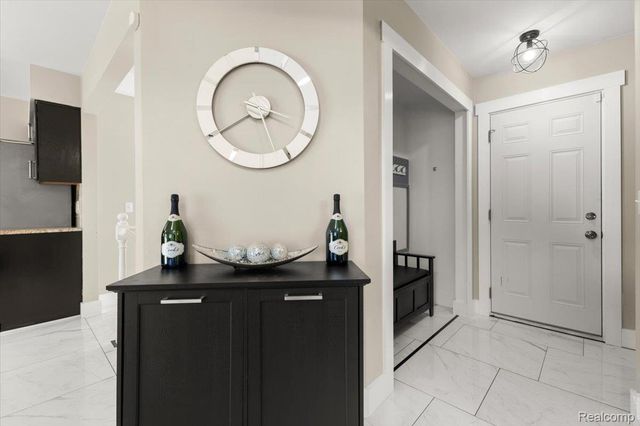 2420 Baltimore Court, Commerce Charter Township, MI 48382