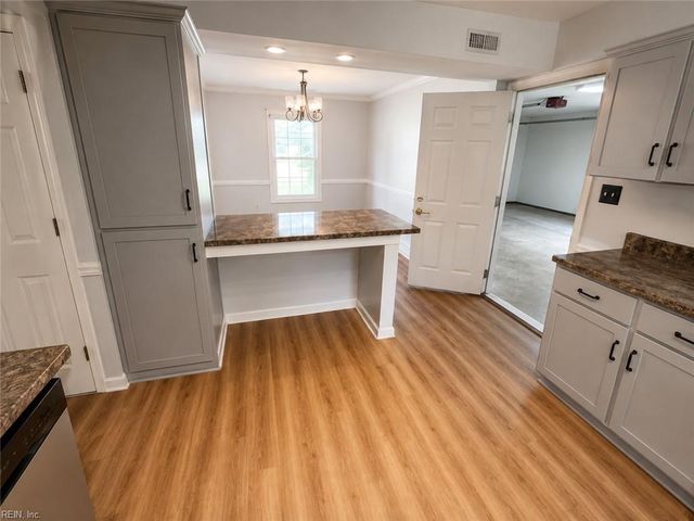72 Apollo DR, Hampton, VA 23669