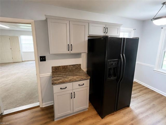 72 Apollo DR, Hampton, VA 23669