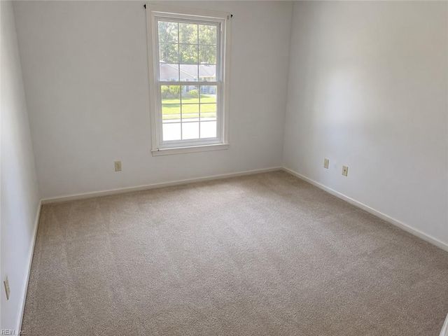 72 Apollo DR, Hampton, VA 23669
