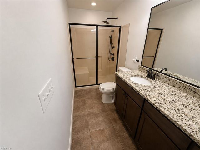 72 Apollo DR, Hampton, VA 23669