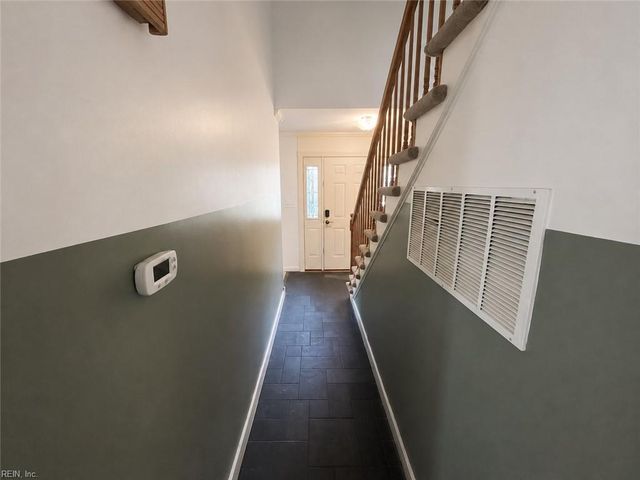 72 Apollo DR, Hampton, VA 23669