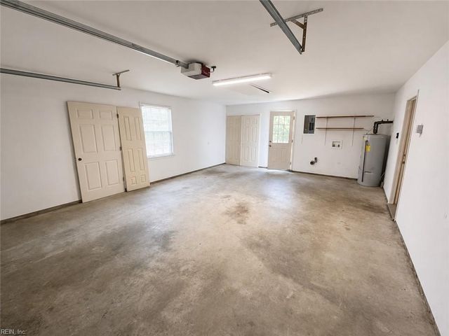 72 Apollo DR, Hampton, VA 23669