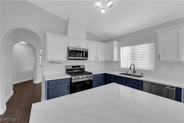 6491 Abbeville River Court, Las Vegas, NV 89122