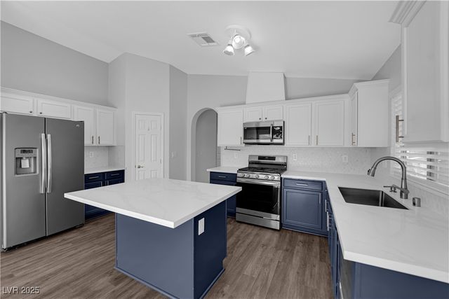 6491 Abbeville River Court, Las Vegas, NV 89122