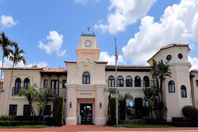 7861 Olympia Drive, West Palm Beach, FL 33411