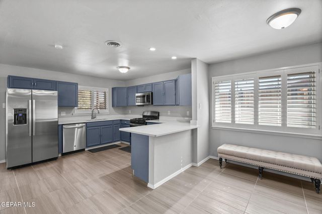 8409 W H Burges Drive, El Paso, TX 79925