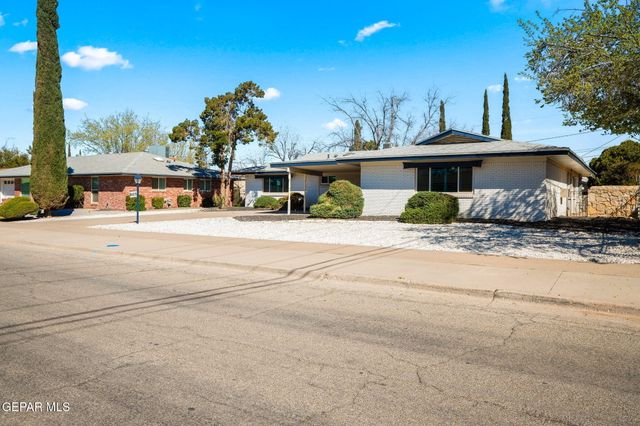 8409 W H Burges Drive, El Paso, TX 79925