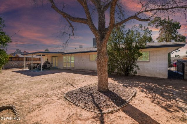 8409 W H Burges Drive, El Paso, TX 79925