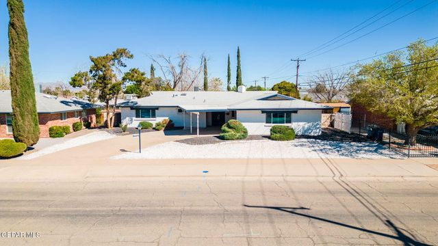 8409 W H Burges Drive, El Paso, TX 79925