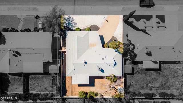 8409 W H Burges Drive, El Paso, TX 79925