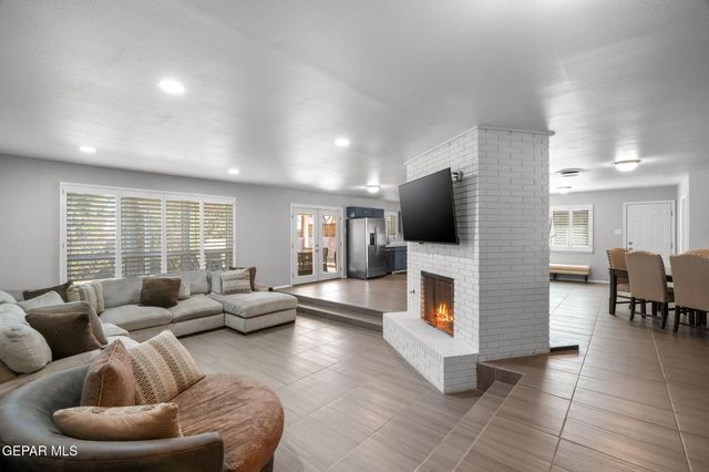 8409 W H Burges Drive, El Paso, TX 79925