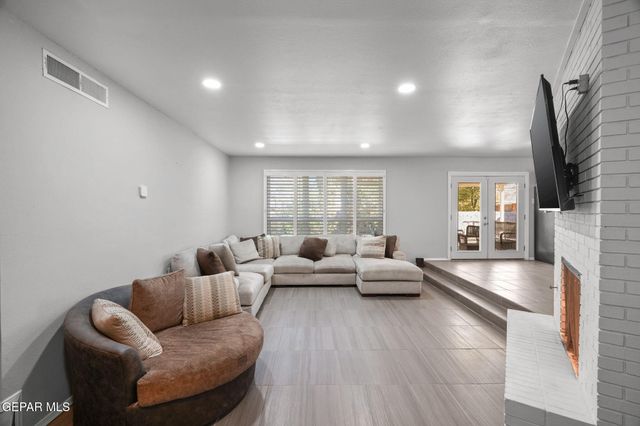 8409 W H Burges Drive, El Paso, TX 79925