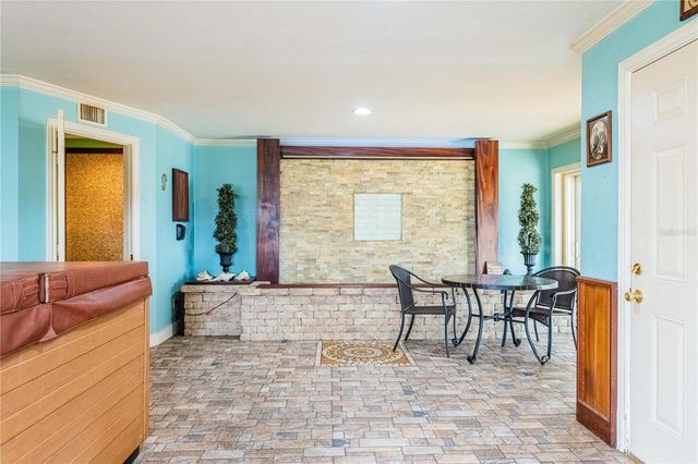 205 THOMAS COURT, Winter Haven, FL 33880