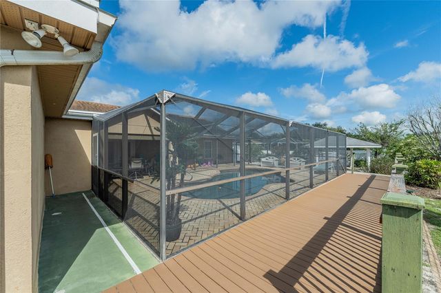 205 THOMAS COURT, Winter Haven, FL 33880