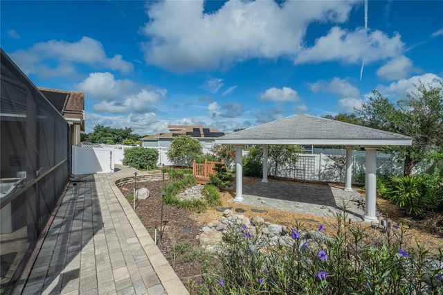 205 THOMAS COURT, Winter Haven, FL 33880