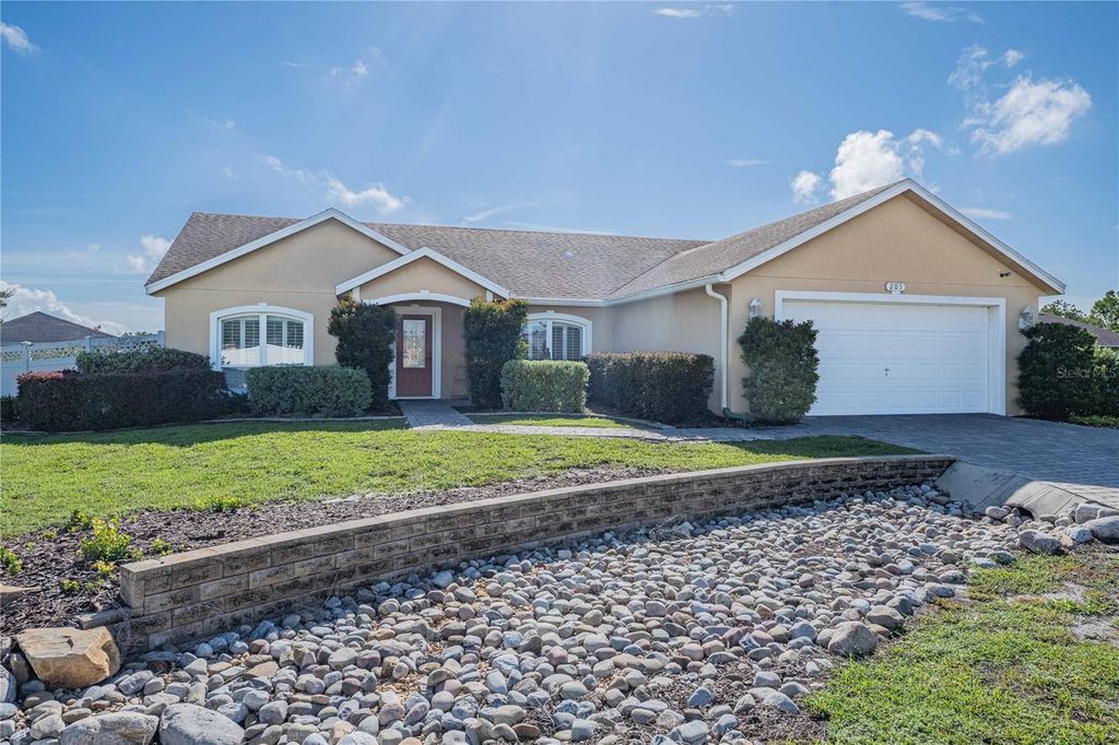205 THOMAS COURT, Winter Haven, FL 33880