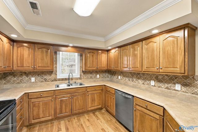 23917 May Lane, Athens, AL 35613