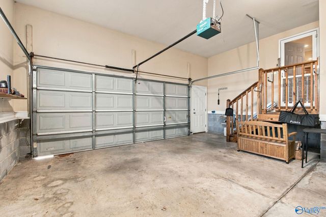 23917 May Lane, Athens, AL 35613