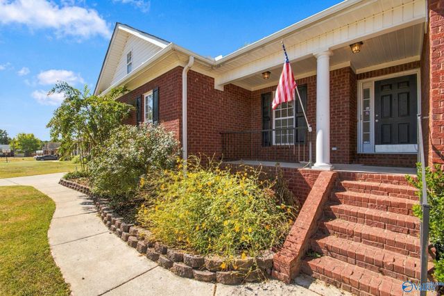 23917 May Lane, Athens, AL 35613