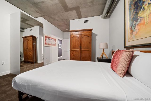 1080 Park Blvd 1702, San Diego, CA 92101